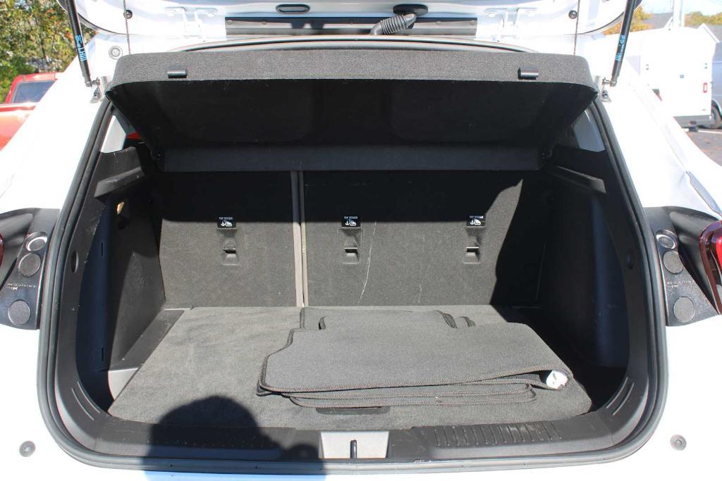 used 2025 Chevrolet Trax car, priced at $24,100