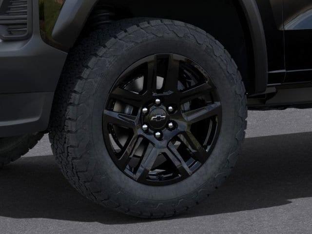 new 2025 Chevrolet Colorado car, priced at $44,820