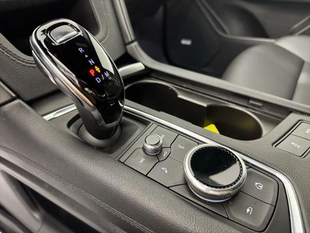 used 2023 Cadillac XT5 car, priced at $24,299