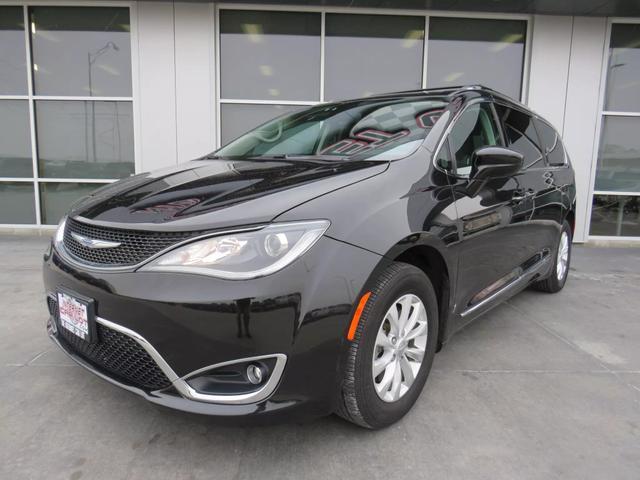 used 2019 Chrysler Pacifica car, priced at $22,999