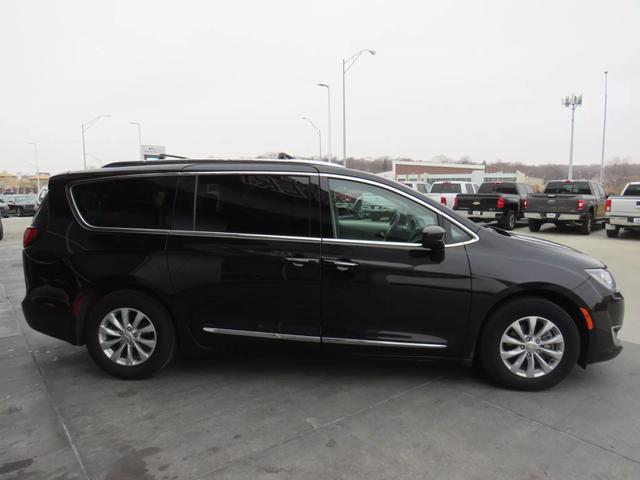 used 2019 Chrysler Pacifica car, priced at $22,999