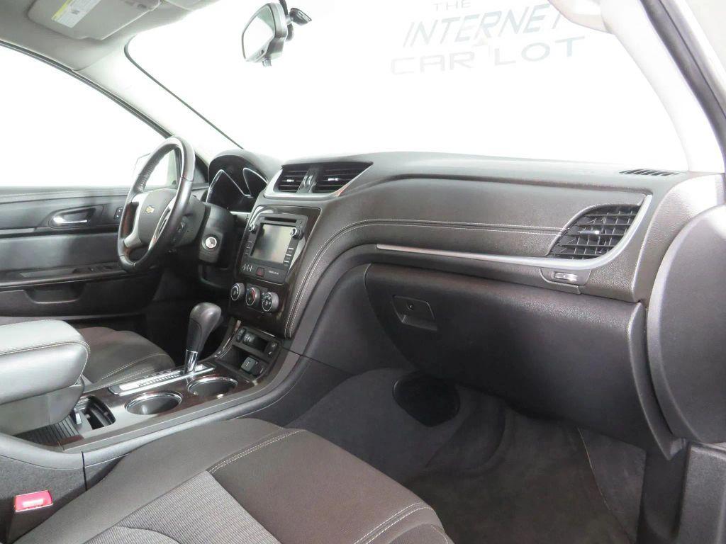 used 2017 Chevrolet Traverse car, priced at $13,495