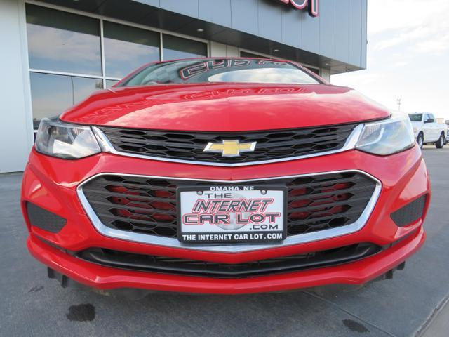 used 2017 Chevrolet Cruze car, priced at $7,994