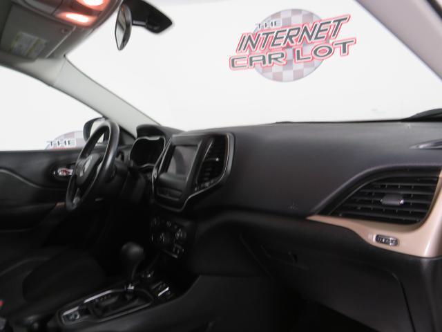 used 2019 Jeep Cherokee car, priced at $16,994