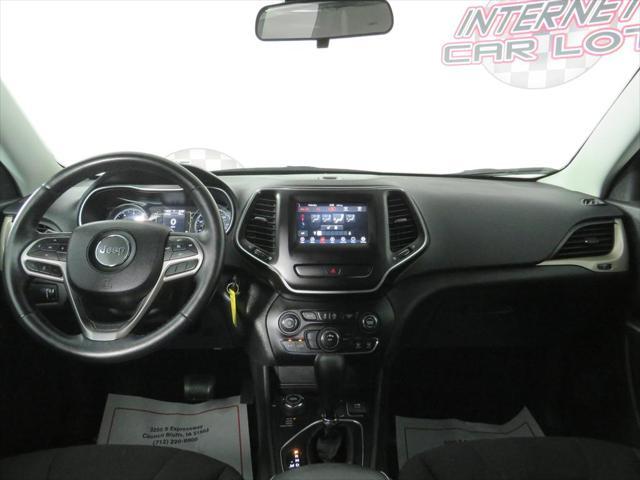 used 2019 Jeep Cherokee car, priced at $15,498