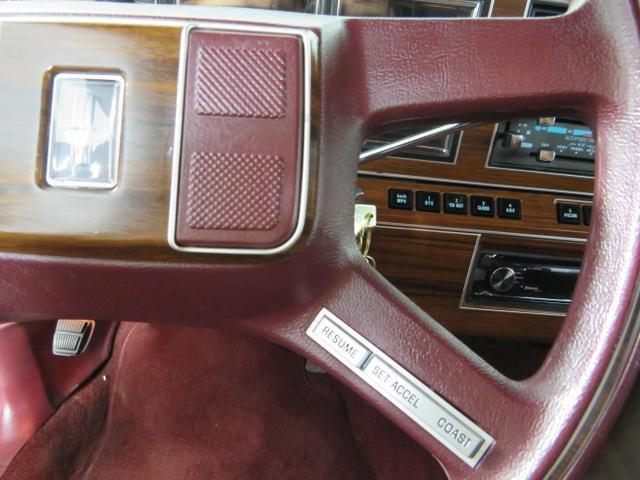 used 1988 Lincoln Town Car car, priced at $24,999