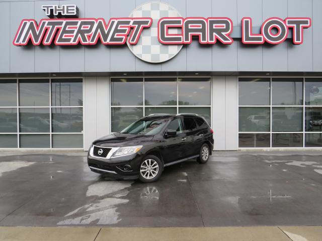 used 2016 Nissan Pathfinder car, priced at $12,994