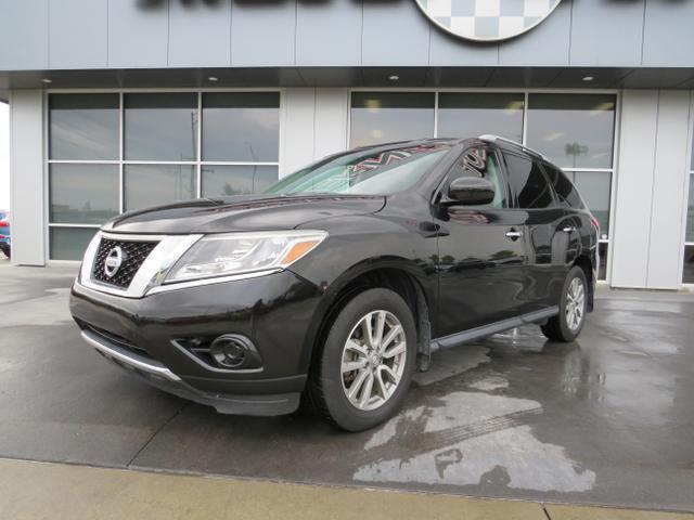 used 2016 Nissan Pathfinder car, priced at $12,495