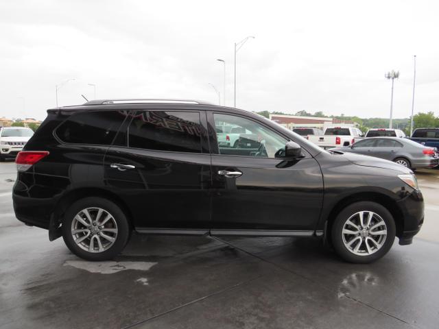 used 2016 Nissan Pathfinder car, priced at $12,495