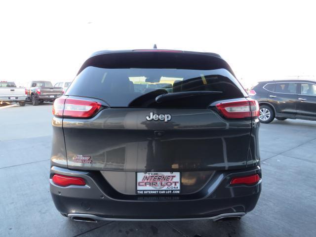 used 2018 Jeep Cherokee car, priced at $18,495