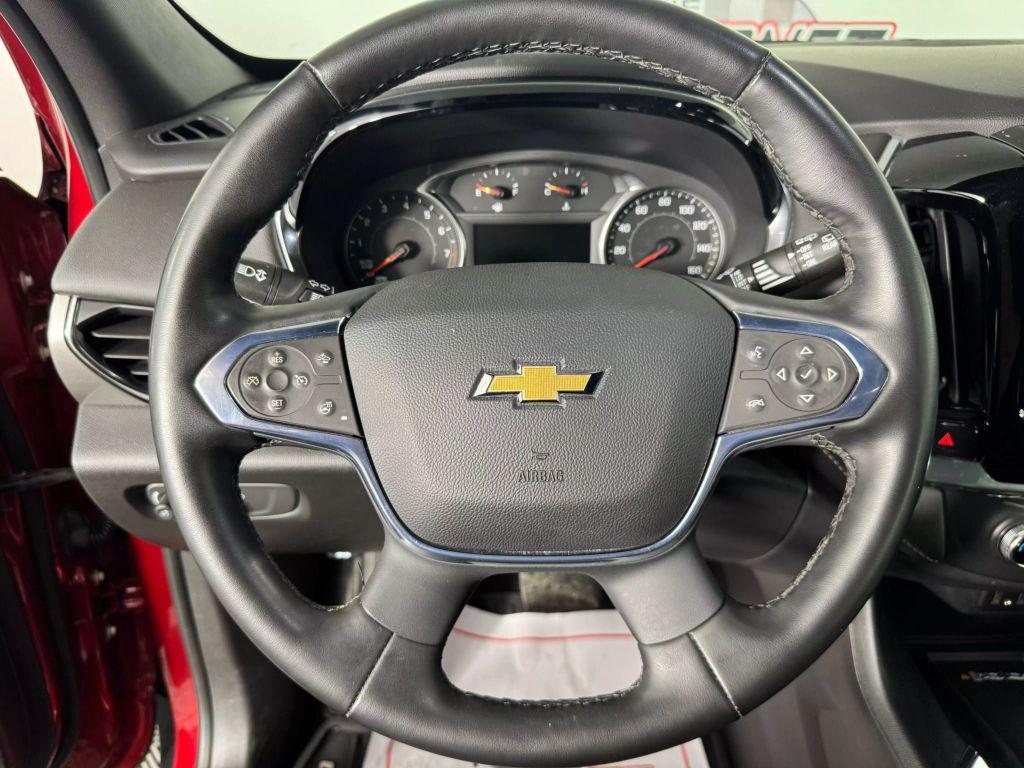 used 2023 Chevrolet Traverse car, priced at $25,997