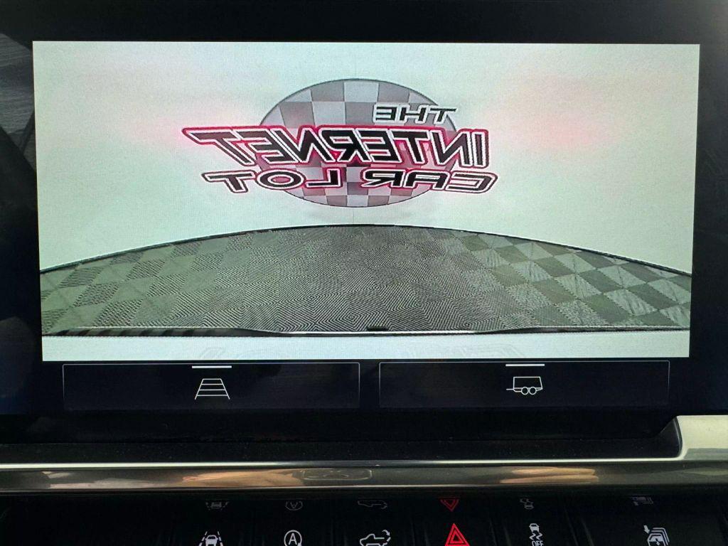 used 2024 Chevrolet Silverado 1500 car, priced at $33,995