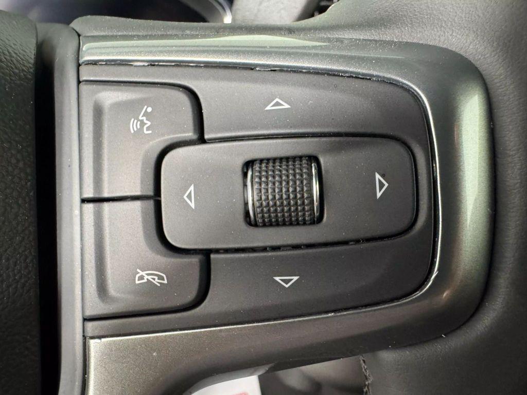 used 2024 Chevrolet Silverado 1500 car, priced at $33,995