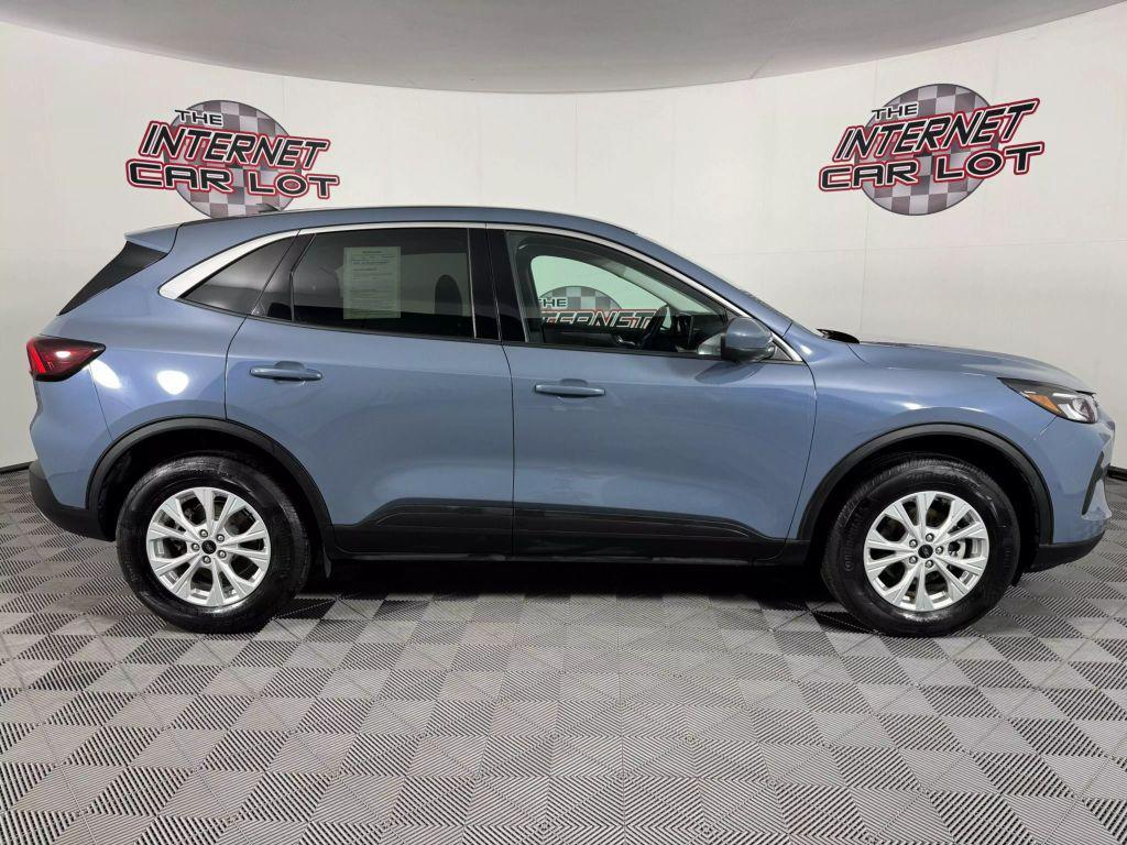 used 2024 Ford Escape car, priced at $19,495
