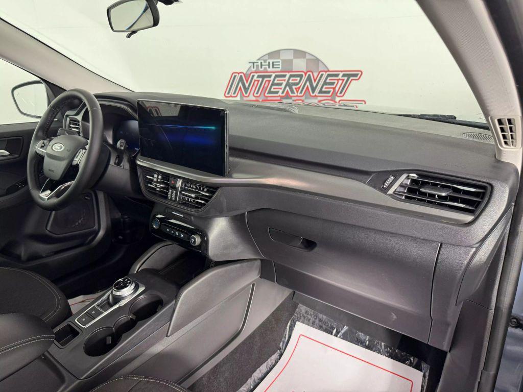 used 2024 Ford Escape car, priced at $19,495