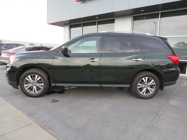 used 2018 Nissan Pathfinder car, priced at $14,899