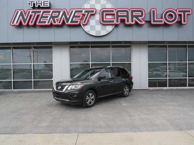 used 2018 Nissan Pathfinder car, priced at $14,899