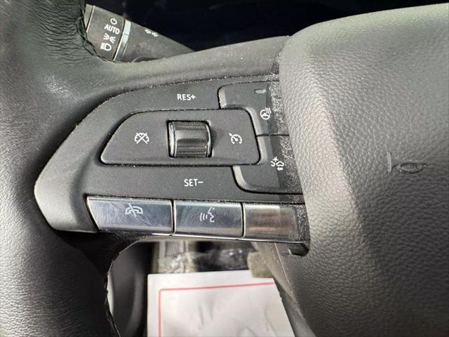 used 2024 Cadillac XT4 car, priced at $34,257