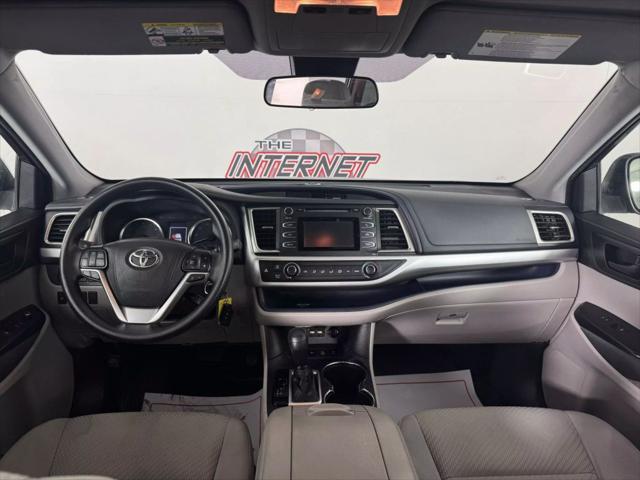 used 2019 Toyota Highlander car, priced at $22,995
