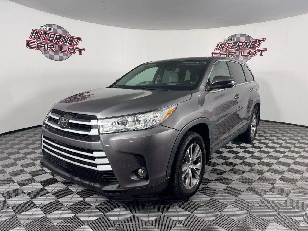 used 2019 Toyota Highlander car, priced at $22,995