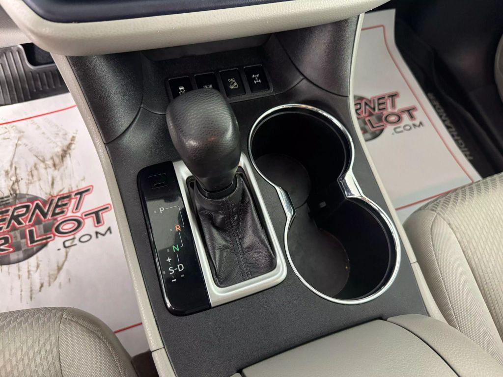 used 2019 Toyota Highlander car, priced at $22,995