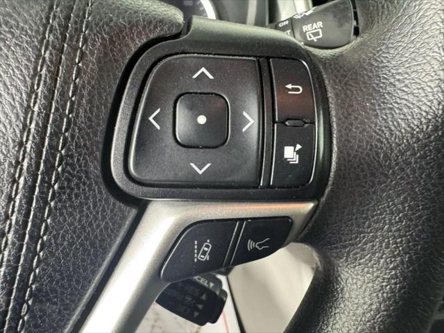 used 2019 Toyota Highlander car, priced at $22,995