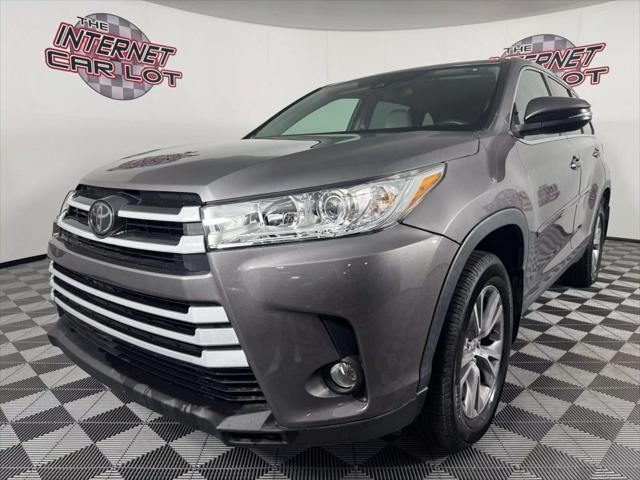 used 2019 Toyota Highlander car, priced at $22,995