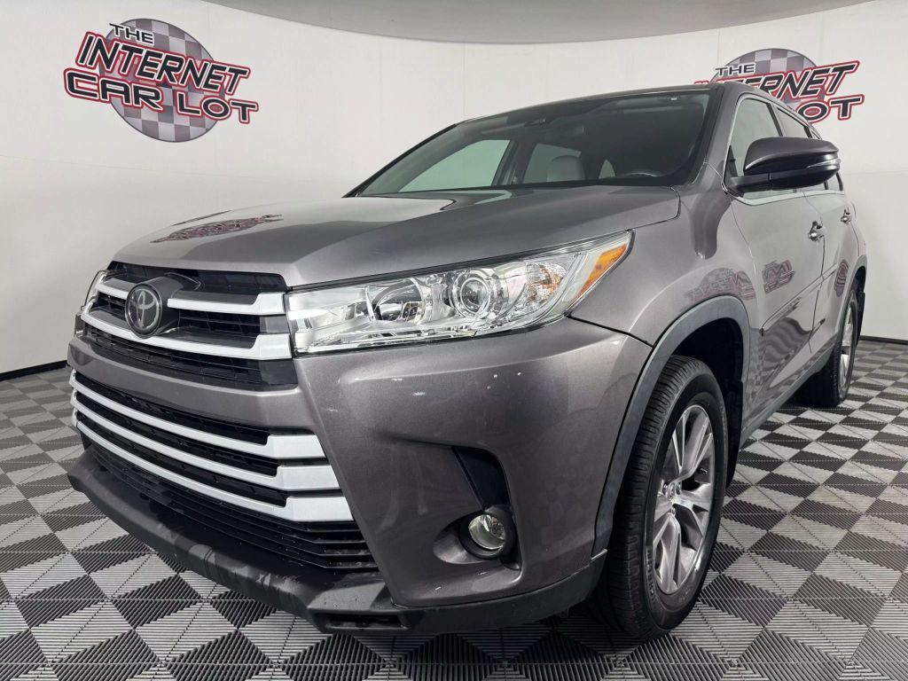 used 2019 Toyota Highlander car, priced at $22,995