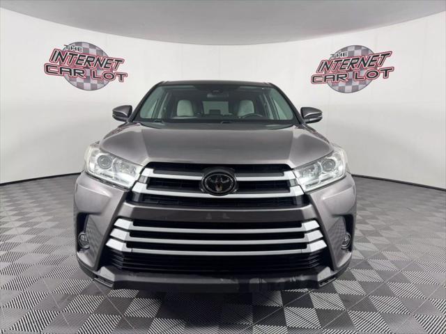used 2019 Toyota Highlander car, priced at $22,995