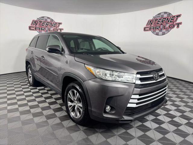 used 2019 Toyota Highlander car, priced at $22,995