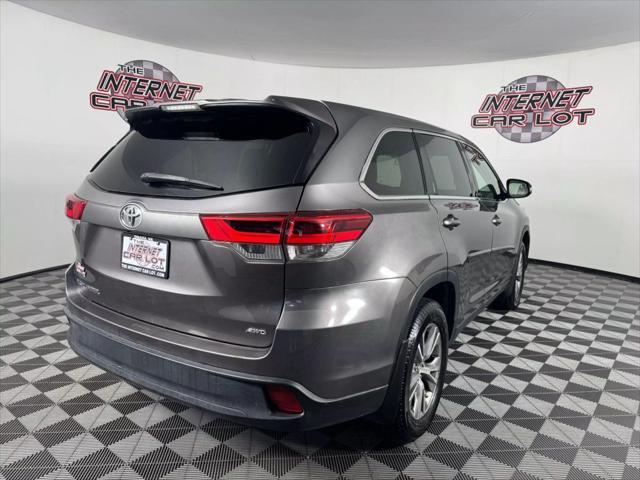 used 2019 Toyota Highlander car, priced at $22,995