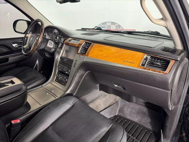 used 2013 Cadillac Escalade ESV car, priced at $14,995