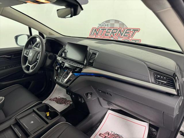 used 2025 Honda Odyssey car, priced at $38,995
