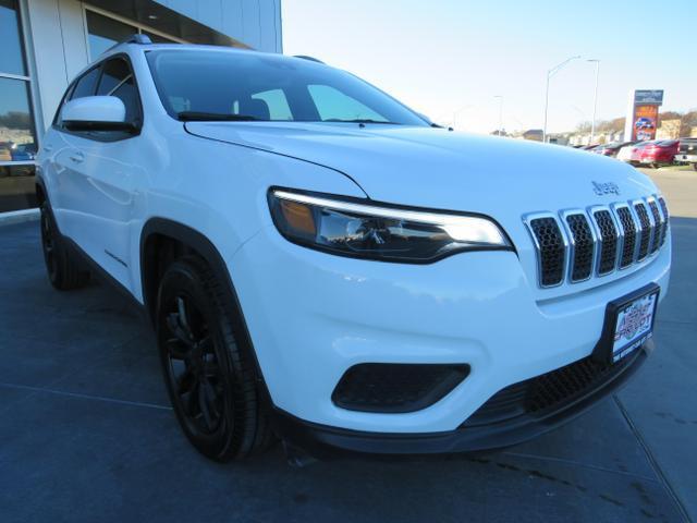 used 2021 Jeep Cherokee car, priced at $18,625