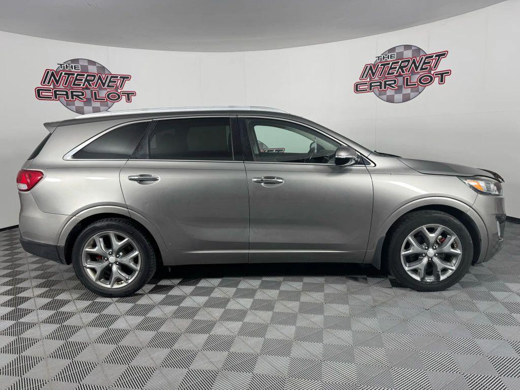 used 2017 Kia Sorento car, priced at $13,995