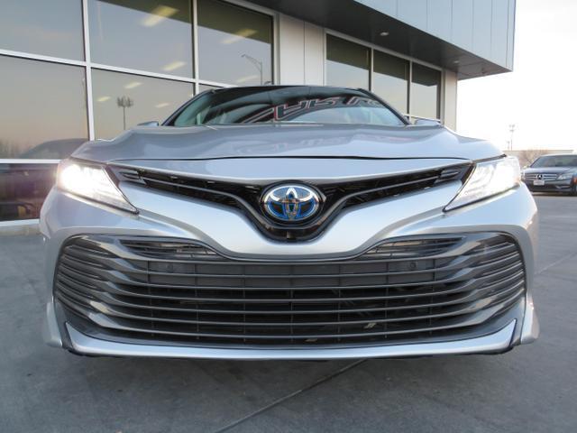 used 2018 Toyota Camry Hybrid car, priced at $23,995