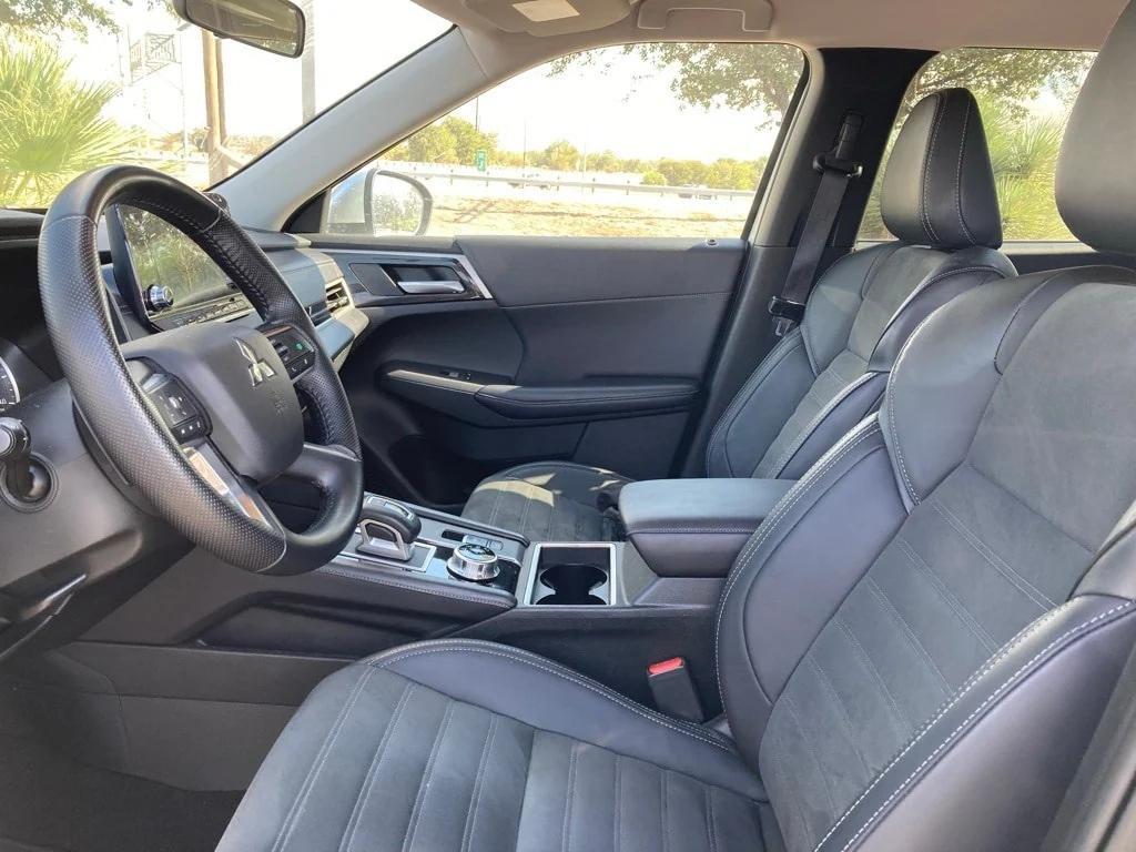 used 2024 Mitsubishi Outlander car, priced at $23,791