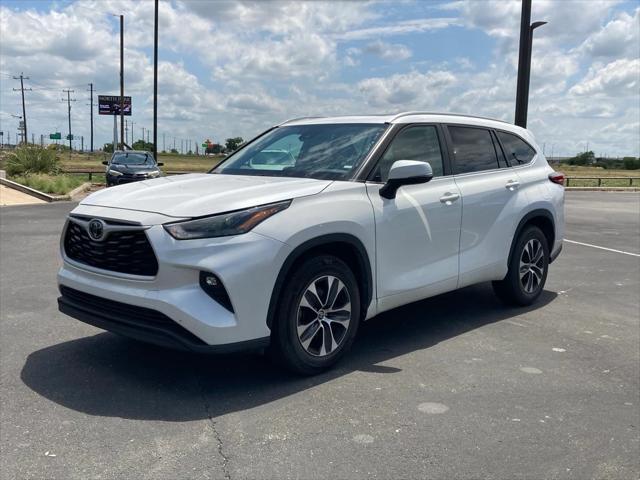 used 2023 Toyota Highlander car, priced at $36,891