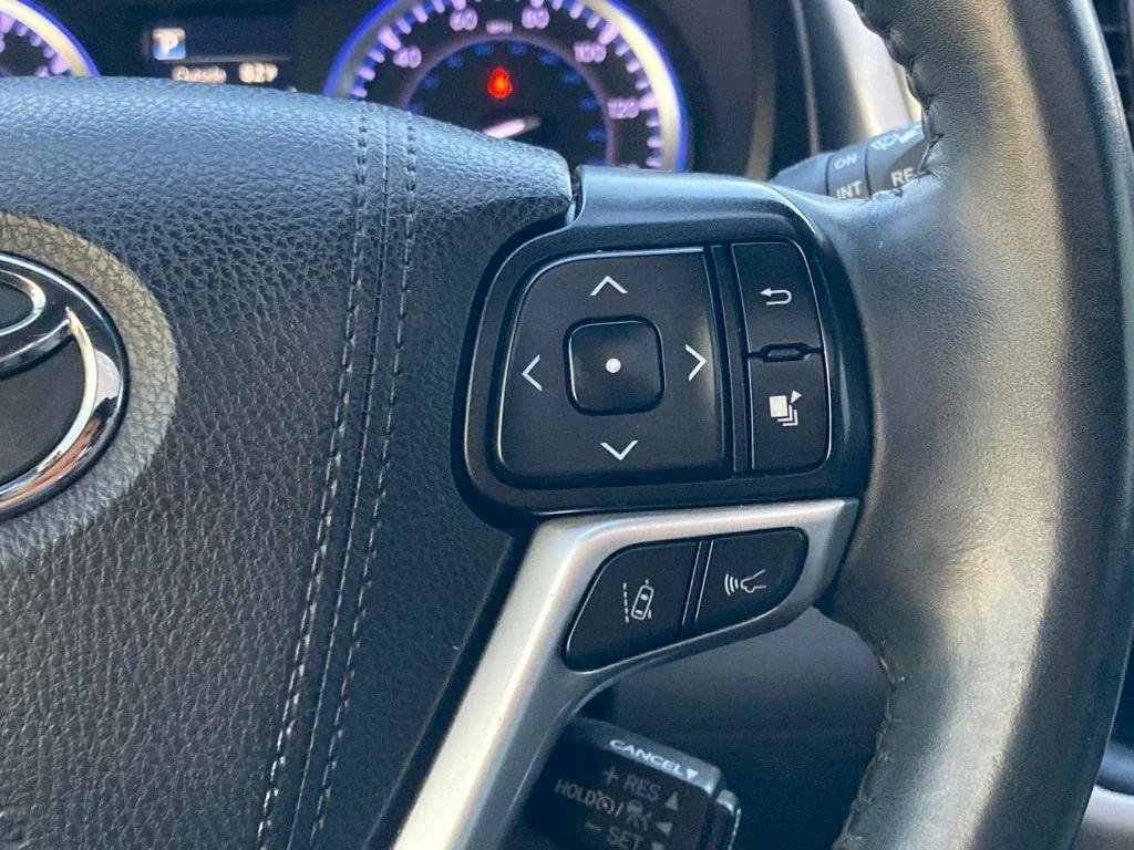 used 2019 Toyota Highlander car, priced at $18,291