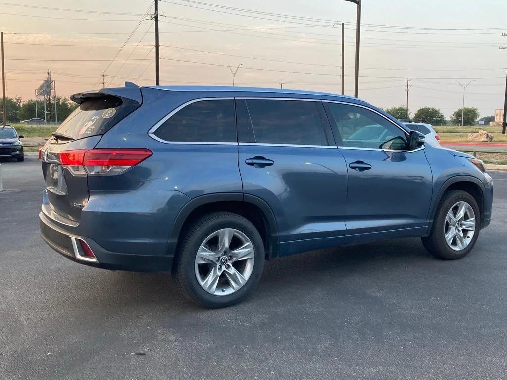 used 2019 Toyota Highlander car, priced at $18,291