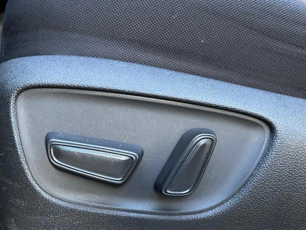 used 2022 Toyota Highlander car, priced at $23,771