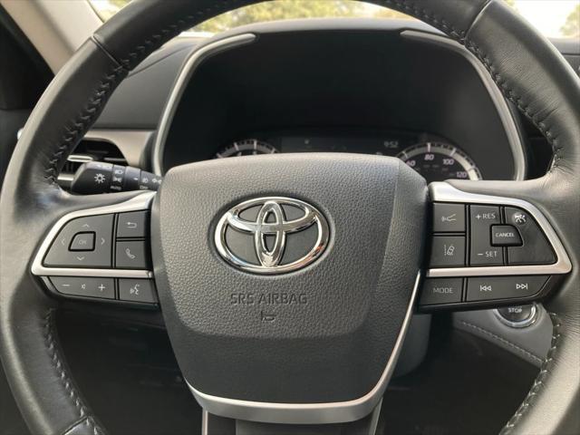 used 2023 Toyota Highlander car, priced at $37,981