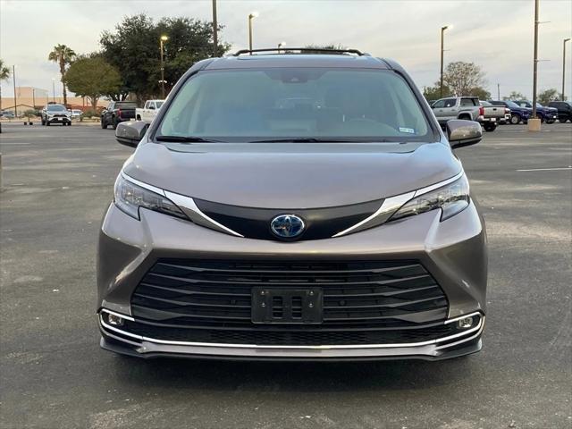 used 2024 Toyota Sienna car, priced at $48,981