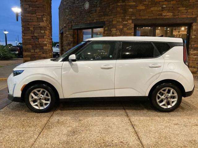 used 2024 Kia Soul car, priced at $15,951