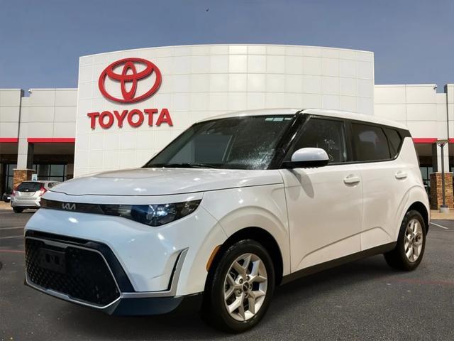 used 2024 Kia Soul car, priced at $15,951