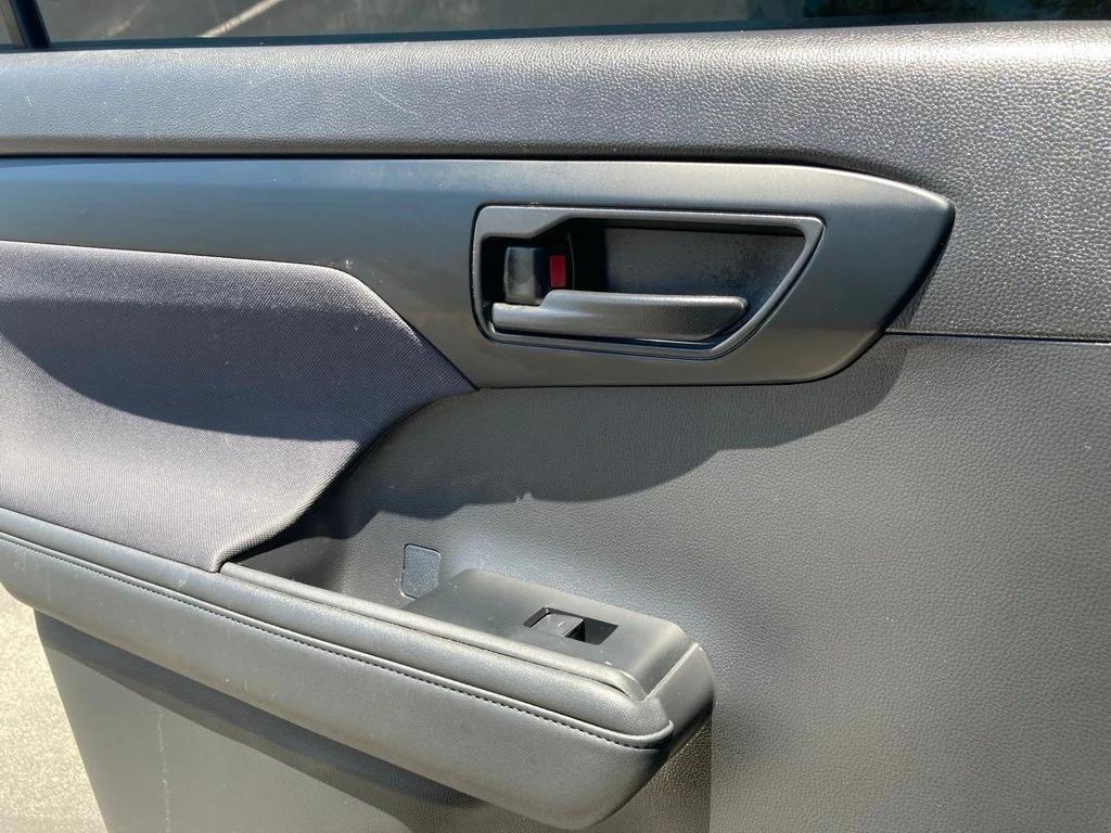 used 2021 Toyota Highlander car, priced at $22,591