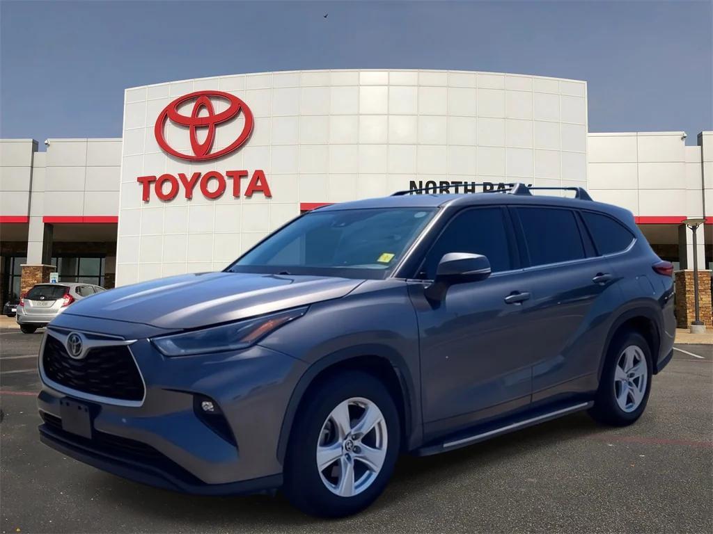 used 2021 Toyota Highlander car, priced at $22,591