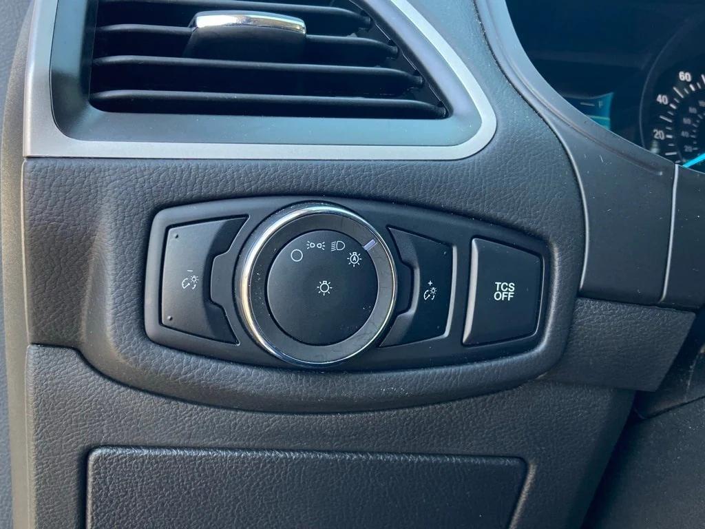 used 2024 Ford Edge car, priced at $19,991