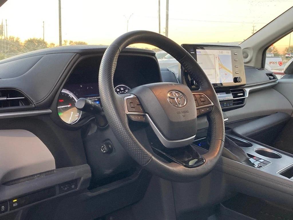 used 2022 Toyota Sienna car, priced at $42,881