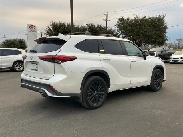 used 2023 Toyota Highlander car, priced at $42,471